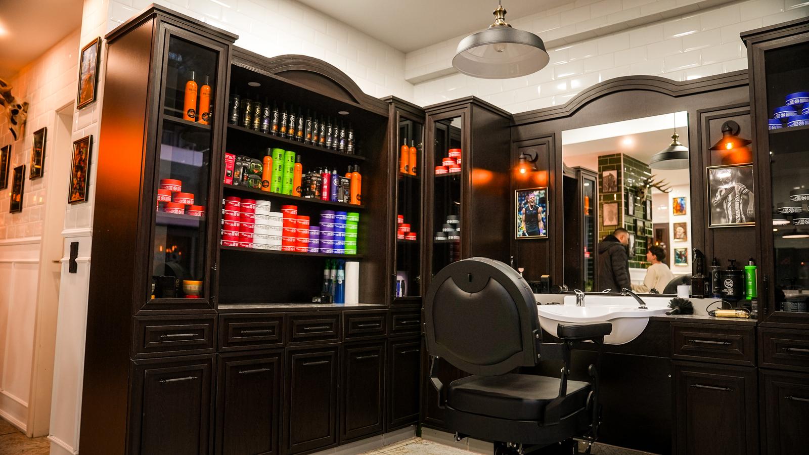 BARBAROSSA Salon Bild