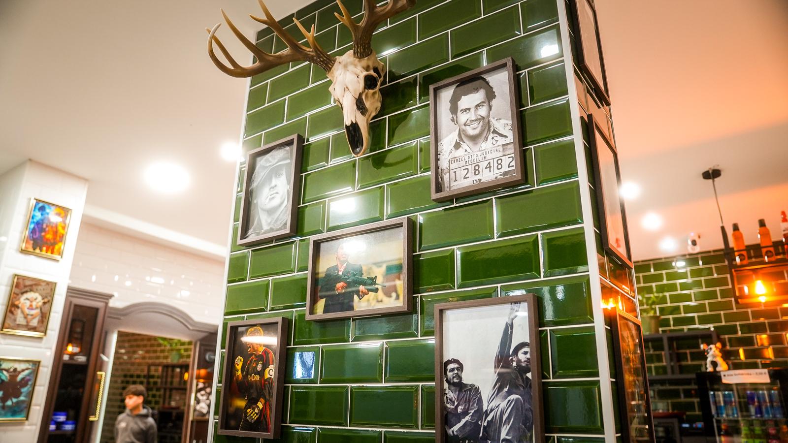 BARBAROSSA Salon Bild